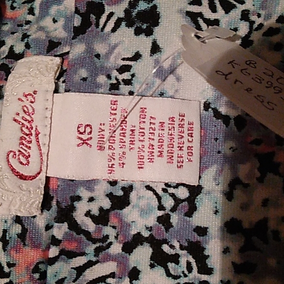 Dress - Picture 9 of 9